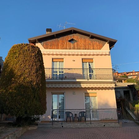 Casa Castel Lejlighed Civate Eksteriør billede